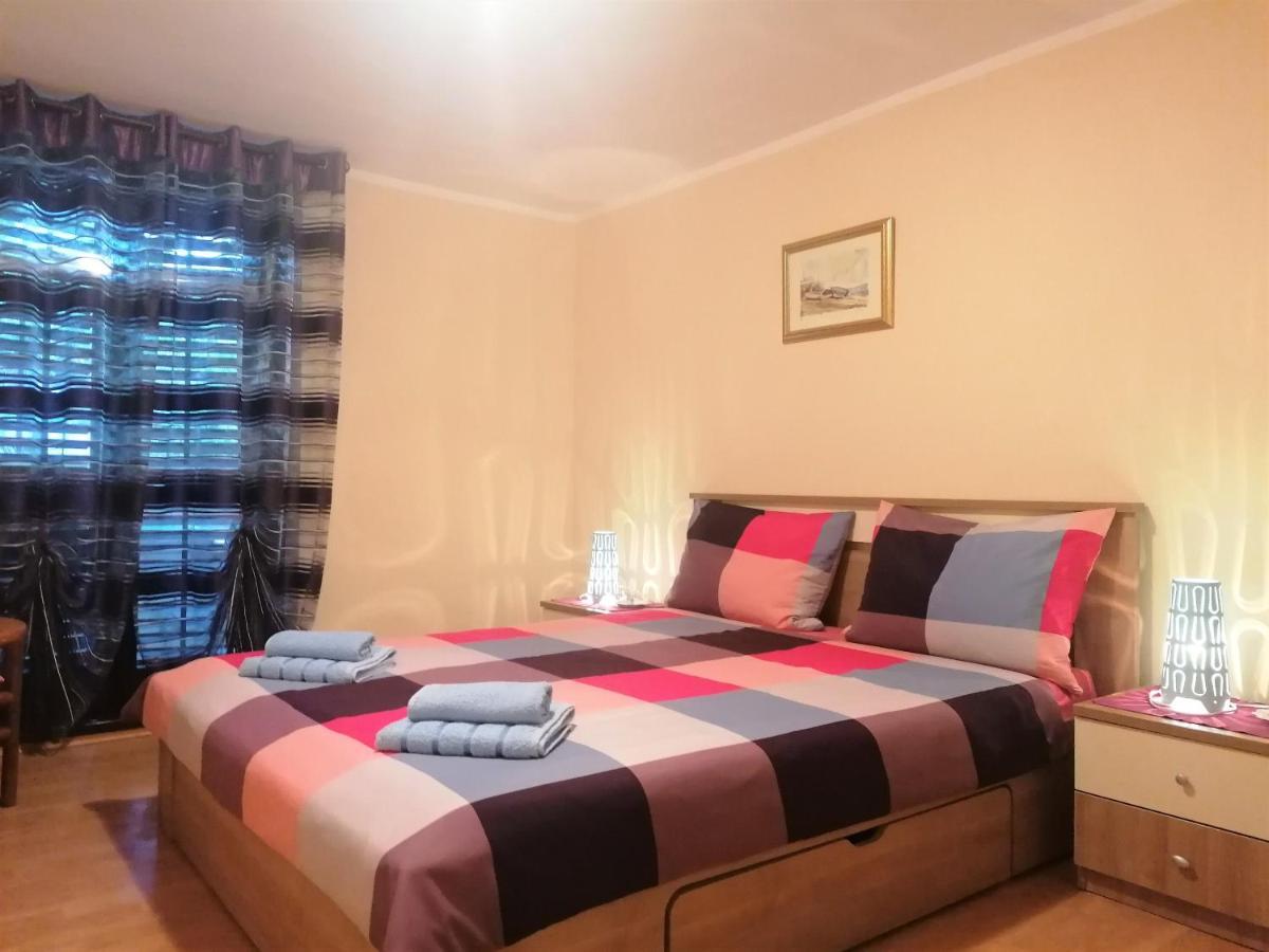 Apartment Oliva Пула Екстериор снимка