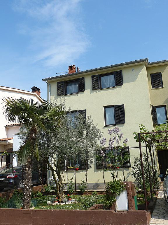 Apartment Oliva Пула Екстериор снимка